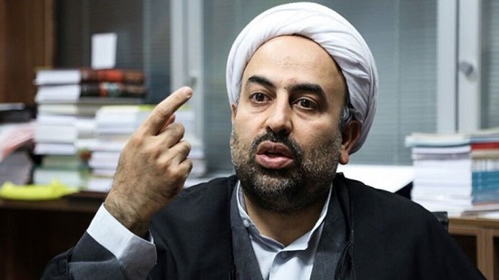 زائری: هویدا لااقل اسم دین را یدک نمی&zwnj;کشید