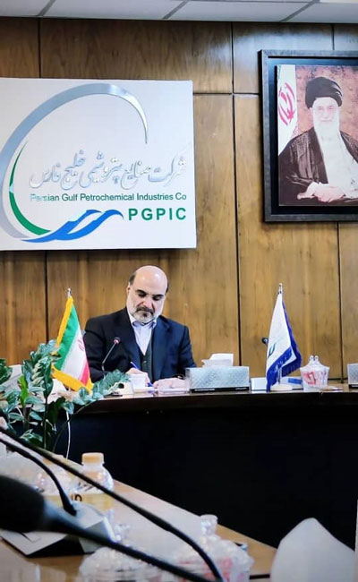 آنچه جایی نرسد فریاد است، اگر عکس بود