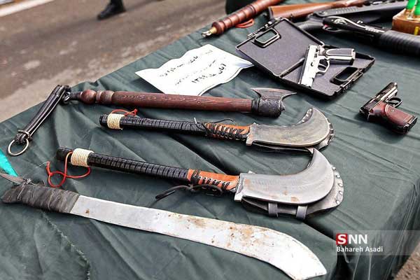 سلاح عجیب اوباش در نمایشگاه کشفیات پلیس
