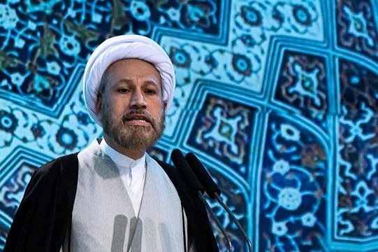 امام&zwnj;جمعه شیراز، یزدی را به مالک اشتر تشبیه کرد