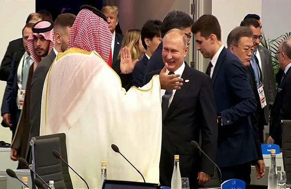 خوش و بش صمیمانه بن سلمان و پوتین