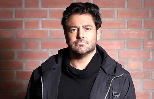 گلزار از یک منتقد سینما شکایت کرد