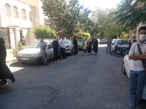 حضور هواداران معترض پرسپولیس مقابل باشگاه
