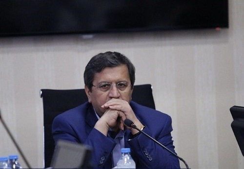 همتی:&zwnj; بازار ارز حالت طبیعی ندارد