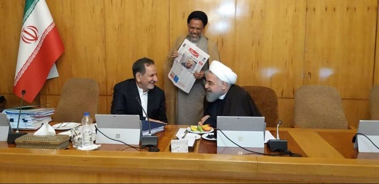 تصویر معنادار از روحانی و جهانگیری در هیات دولت