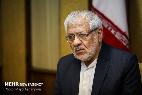 بادامچیان: زنان از تلویزیون فوتبال را تماشا کنند!