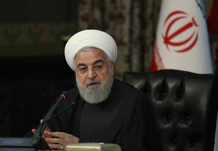 عادی&zwnj;نماییِ روحانی درباره کرونا ادامه دارد