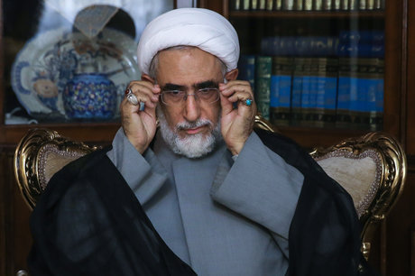 واکنش منتجبنیا به سخنانِ رئیس دولت اصلاحات واکنش منتجبنیا به سخنانِ رئیس دولت اصلاحات