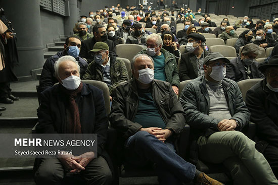 چهرههای هنری در مراسم یادبود حمید لبخنده چهرههای هنری در مراسم یادبود حمید لبخنده