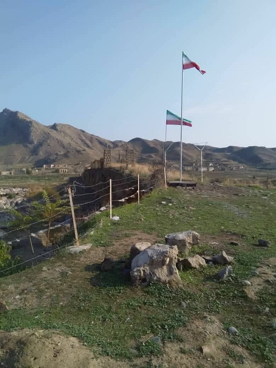 اهتزار پرچم ایران بر فراز پل خداآفرین تصویر جدید از اهتزار پرچم ایران بر فراز پل خداآفرین