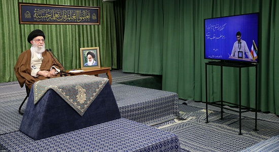 رهبری: دولت جوان حزباللّهی علاج مشکلات است رهبری: با تزئینکنندگانِ دشمن مماشات نکنید
