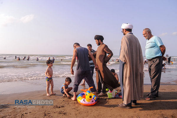 ماجرای حضور متفاوتِ طلاب در سواحل خزر ماجرای حضور زیرپوستیِ طلاب در سواحل خزر