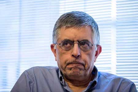 جنگ عارف و کرباسچی و مرگ سیاسیِ خاتمی جنگ پنهان عارف و کرباسچی و مرگِ سیاسی خاتمی