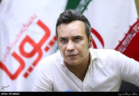 شهرام شکوهی: من فقط عینکم را برداشتم شهرام شکوهی: من فقط عینکم را برداشتم