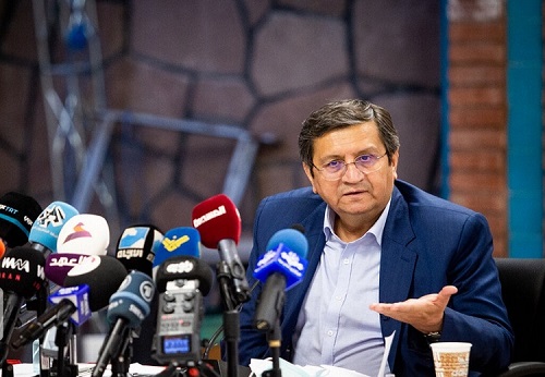 همتی: رقیب من نه این ۵نفر، بلکه قهر مردم است او دیپلماتی وطن پرست است