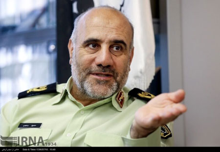 سلبریتیهایِ آمبولانسسوار دستگیر میشوند پلیس: سلبریتیهایِ آمبولانسسوار دستگیر میشوند