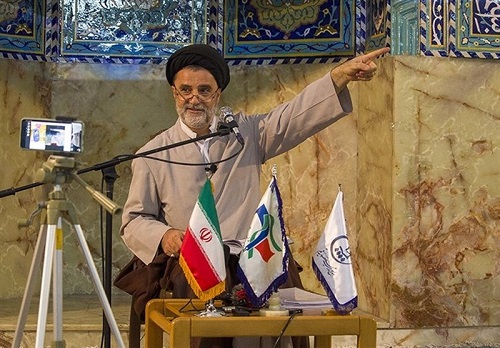نبویان : با حجاب به دنبال منحرف کردن اذهان هستند