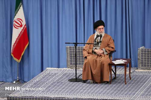 پاسخ رهبری به تهدید اخیر ترامپ: غلط میکنید رهبری حمله آمریکا به حشدالشعبی را به محکوم کرد