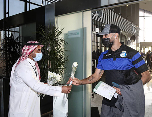 استقبال مسئولین عربستان از کاروان استقلال استقبال مسئولین عربستان از کاروان استقلال