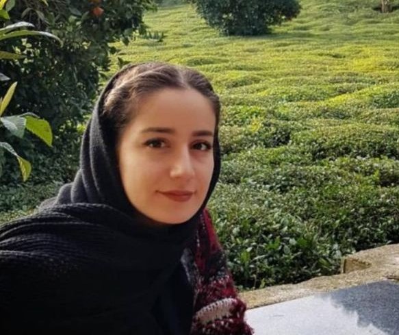پرستار ۲۵ ساله لاهیجانی که برسر کرونا درگذشت
