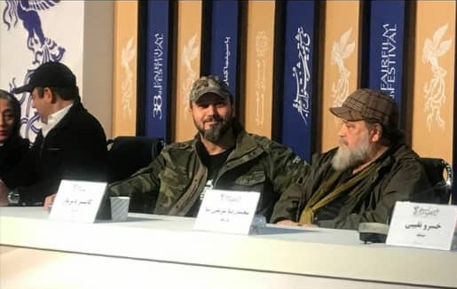 کامبیز با پیراهن بهروز در نشست فیلم ابراهیم کامبیز با پیراهن بهروز در نشست فیلم ابراهیم