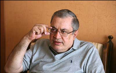 حجاریان: روحانی باید با دندان بجنگد حجاریان: روحانی باید با دندان بجنگد