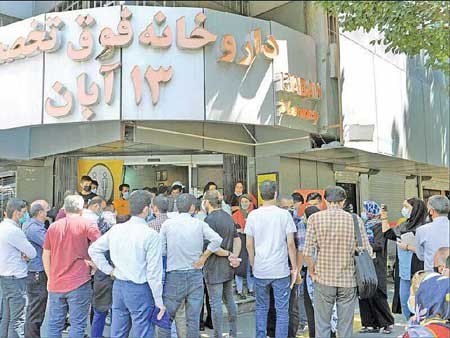 وضعیت داروخانه&zwnj;ها؛ سِرُم ۲۰۰ هزار تومان شده